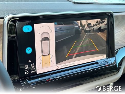 New 2026 Volkswagen Atlas SE FWD image 21
