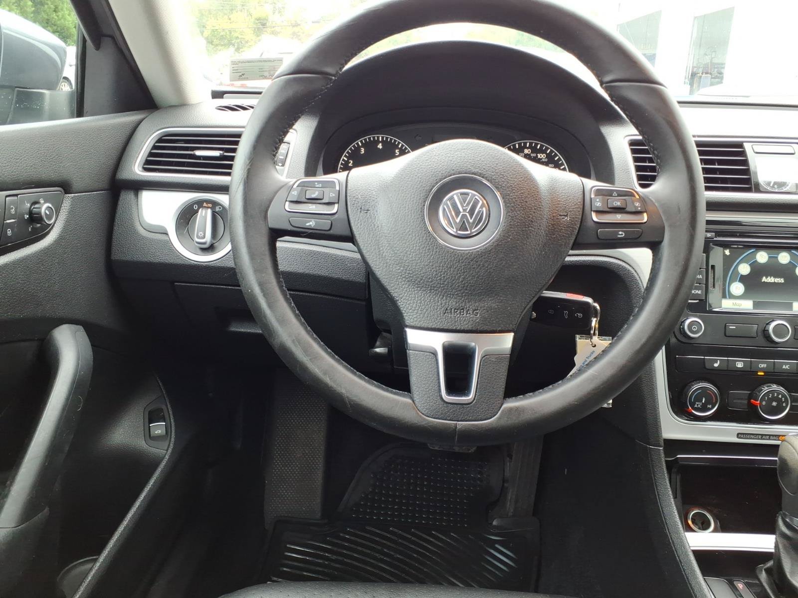 Used 2013 Volkswagen Passat 2.5 SE FWD image 5