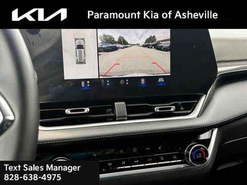 Used 2025 Chevrolet Equinox LT w/ Convenience Package II AWD/4WD image 11