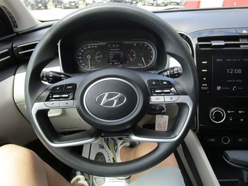 Used 2024 Hyundai Tucson SE AWD/4WD image 18