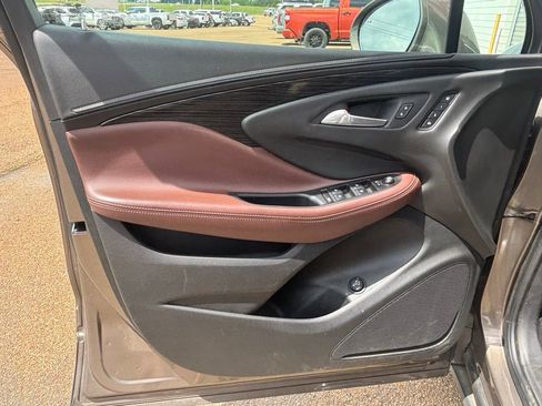 Used 2017 Buick Envision Essence image 7