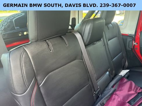 Used 2025 Jeep Wrangler Unlimited Rubicon image 27