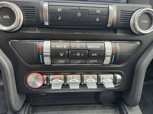 Used 2018 Ford Mustang GT w/ Equipment Group 301A image 20