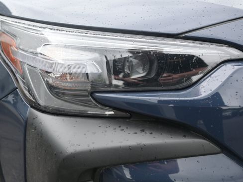 Certified 2025 Subaru Outback Onyx Edition AWD/4WD image 11