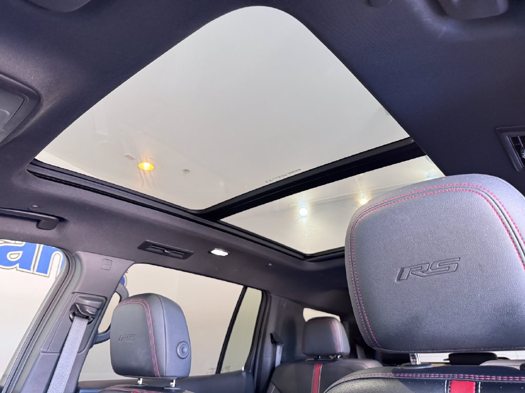 Certified 2025 Chevrolet Traverse RS AWD/4WD image 24