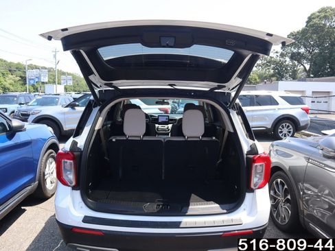Used 2023 Ford Explorer XLT w/ Equipment Group 202A AWD/4WD image 26