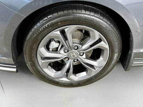 Used 2023 Honda Accord EX image 13