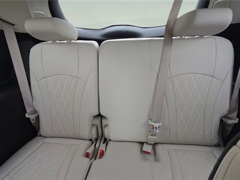 Used 2023 Buick Enclave Avenir w/ Avenir Technology Package image 15