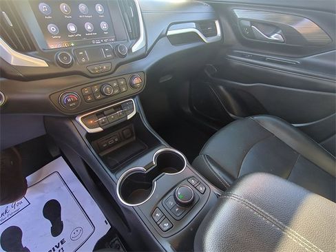 Used 2022 GMC Terrain SLT image 20
