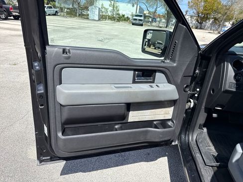 Used 2013 Ford F150 XLT w/ Mid Equipment Group image 12