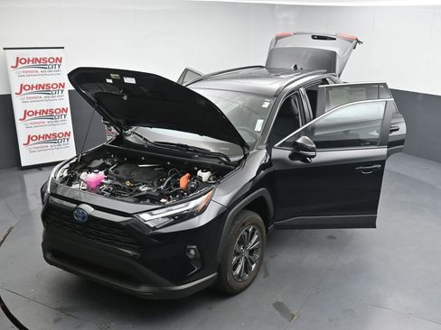 Used 2024 Toyota RAV4 XLE Premium w/ Weather Package AWD/4WD image 45
