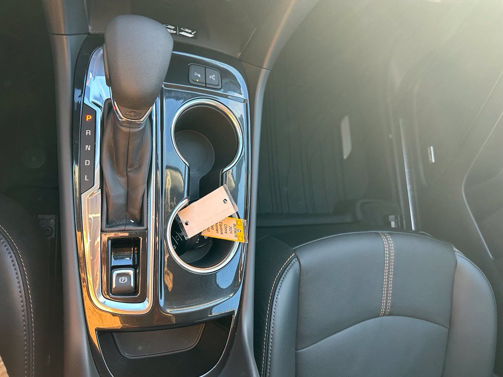 Used 2024 Chevrolet Equinox Premier FWD image 16