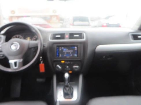Used 2014 Volkswagen Jetta SE image 41