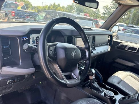 Used 2022 Ford Bronco Black Diamond AWD/4WD image 4