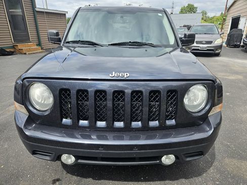 Used 2014 Jeep Patriot Latitude FWD image 4