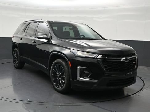 Used 2023 Chevrolet Traverse RS FWD image 8
