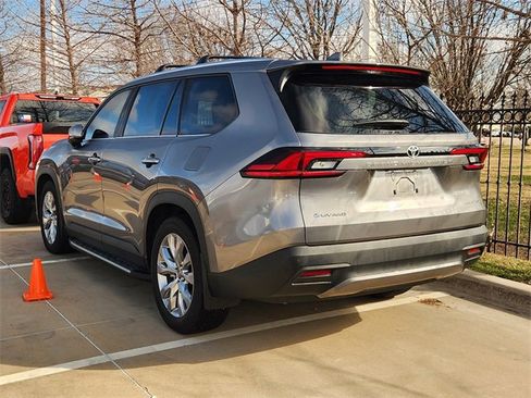 Used 2026 Toyota Grand Highlander Limited image 4