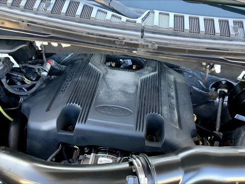 Used 2020 Ford Expedition Limited w/ Equipment Group 302A image 28