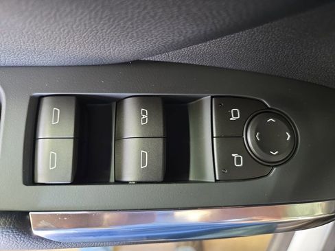 New 2026 Chevrolet Traverse LT FWD image 32