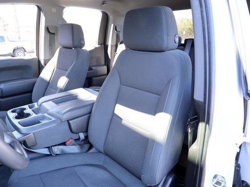 Used 2020 Chevrolet Silverado 1500 Custom w/ Custom Value Package image 20