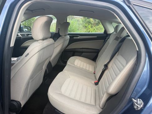 Used 2018 Ford Fusion S FWD image 10