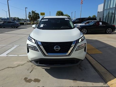 Used 2023 Nissan Rogue SV FWD image 9