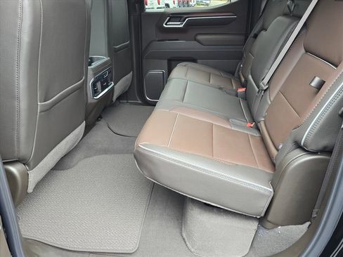 New 2026 GMC Sierra 1500 Denali image 5