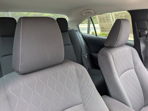 Used 2023 Toyota Corolla LE FWD image 3