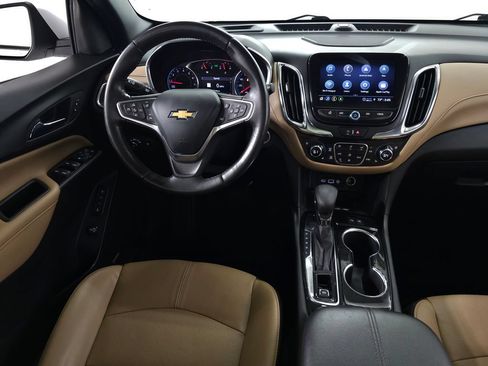 Used 2022 Chevrolet Equinox Premier AWD/4WD image 19