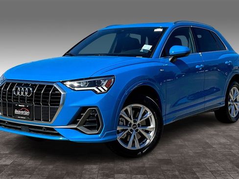 Used 2023 Audi Q3 2.0T Premium image 2