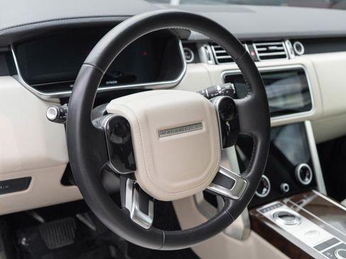 Used 2020 Land Rover Range Rover HSE image 14