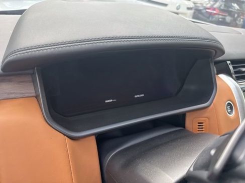 Used 2019 Land Rover Discovery HSE Luxury image 1