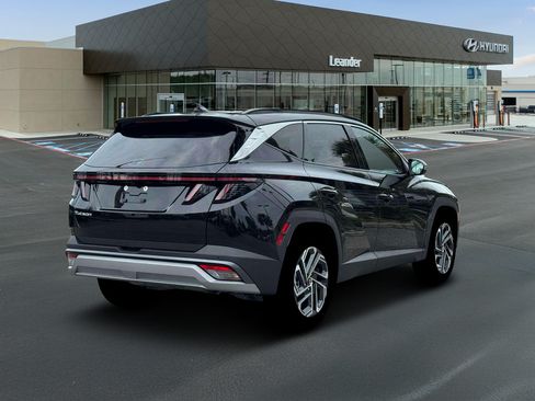 New 2026 Hyundai Tucson Limited FWD image 7