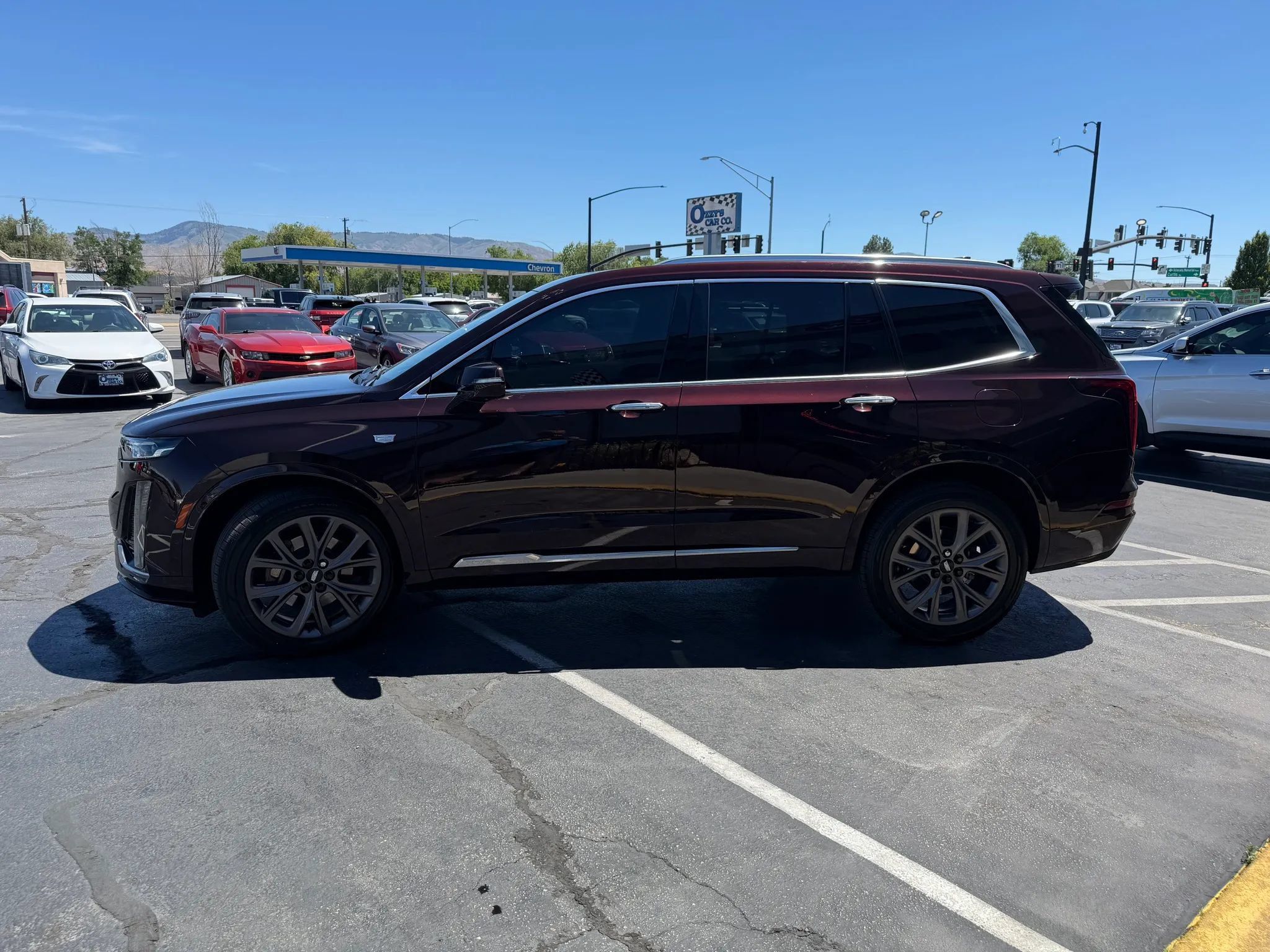 Used 2020 Cadillac XT6 Premium Luxury AWD/4WD image 4