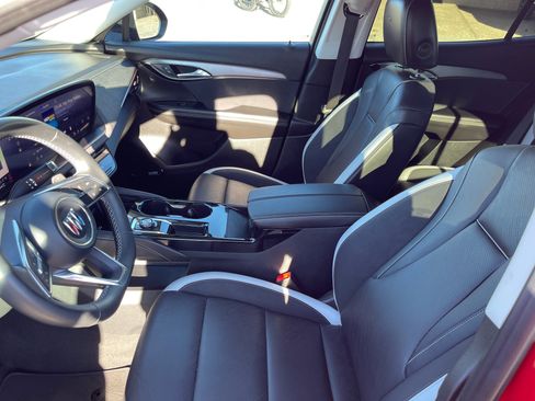 Used 2025 Buick Envision Sport Touring image 10