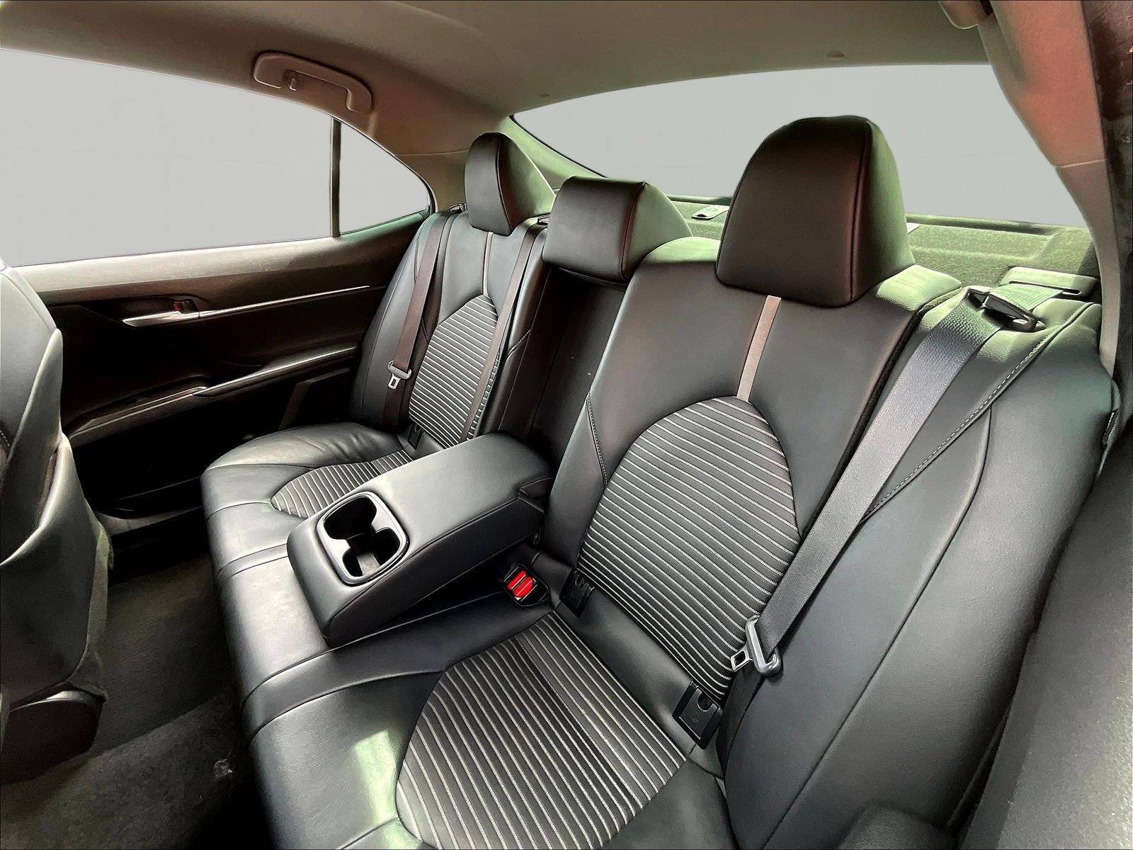 Used 2024 Toyota Camry SE FWD image 22