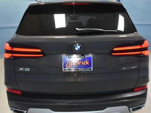 New 2026 BMW X5 xDrive40i w/ Executive Package image 25