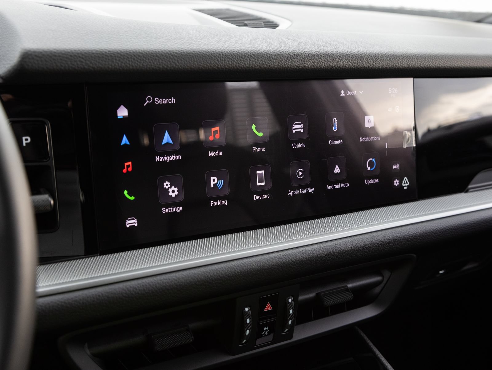 Certified 2025 Porsche Cayenne AWD/4WD image 25