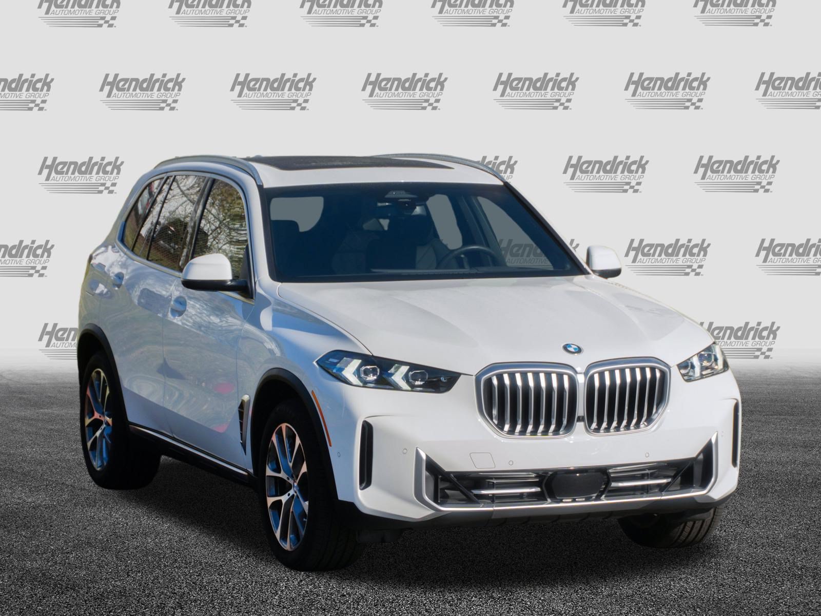 Certified 2025 BMW X5 xDrive40i w/ Premium Package AWD/4WD image 2