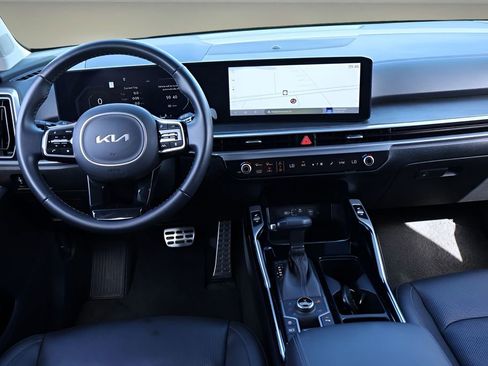 Used 2024 Kia Sorento SX AWD/4WD image 15