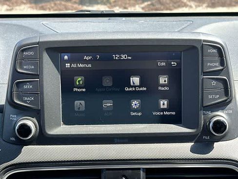 Used 2021 Hyundai Kona SE image 11