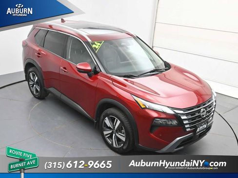 Used 2024 Nissan Rogue SL w/ SL Premium Package AWD/4WD image 31