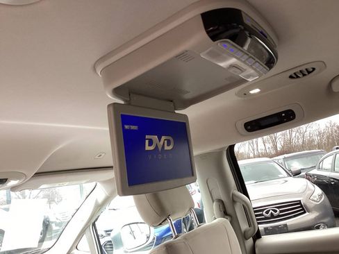 Used 2018 Chrysler Pacifica Touring Plus FWD image 25