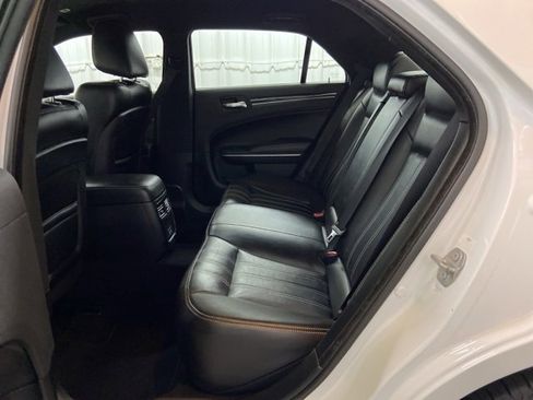 Used 2019 Chrysler 300 S image 15