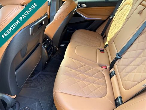 Used 2024 BMW X5 sDrive40i w/ Parking Assistance Package image 15