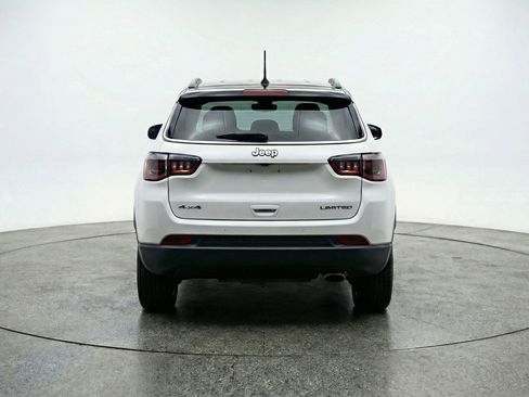 Used 2025 Jeep Compass Limited AWD/4WD image 7