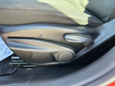 Used 2017 Jeep Renegade Latitude image 13