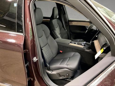 New 2026 Volvo XC90 B6 Plus w/ Protection Package AWD/4WD image 11