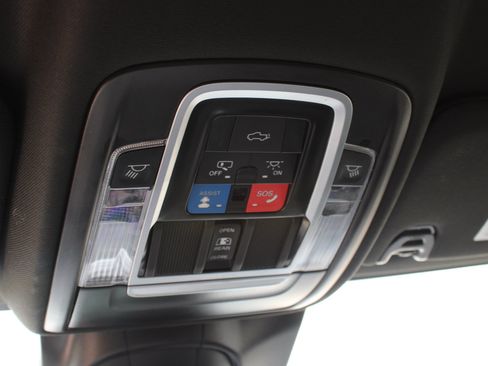 Certified 2023 RAM 3500 Laramie AWD/4WD image 33