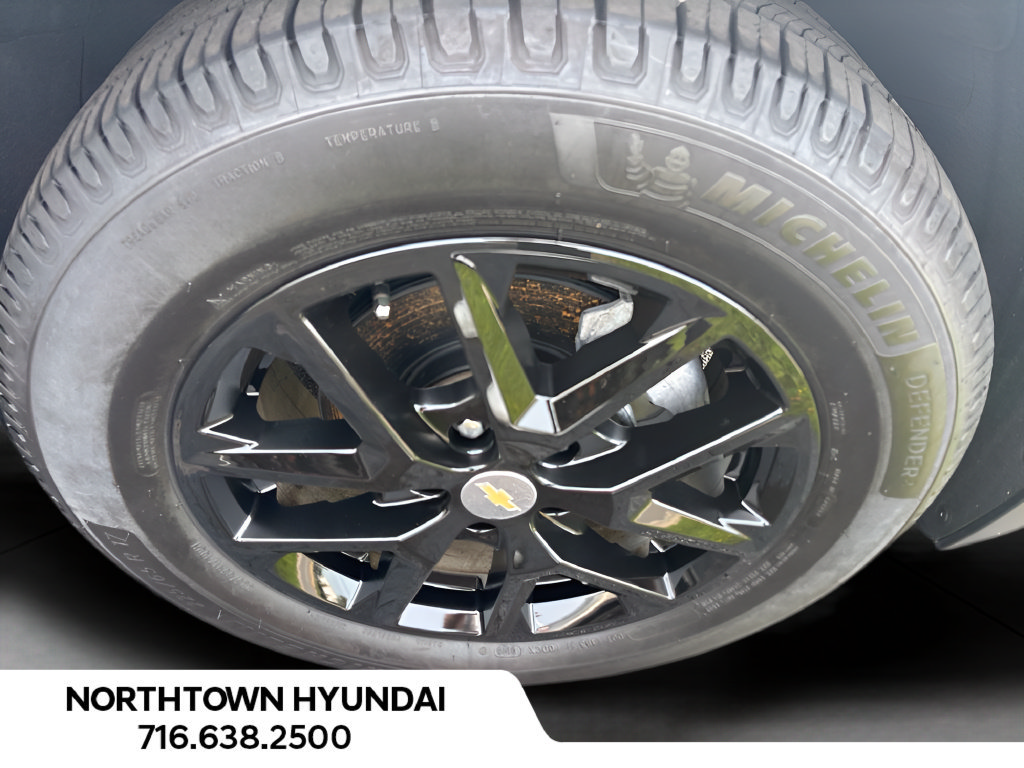Used 2023 Chevrolet Equinox LT FWD image 39